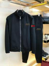 Picture of Gucci Sweater Suits _SKUGucciM-5XL12yn22940061